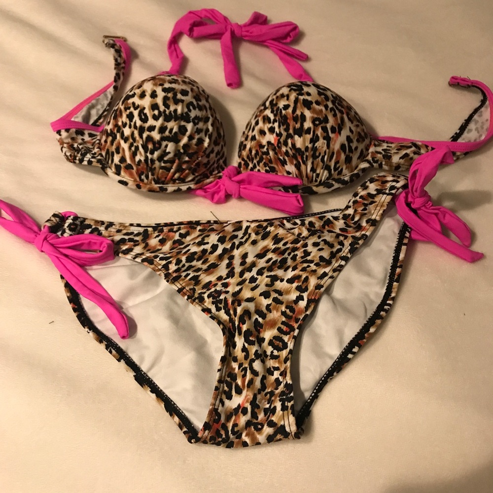 VS bikini Size Large